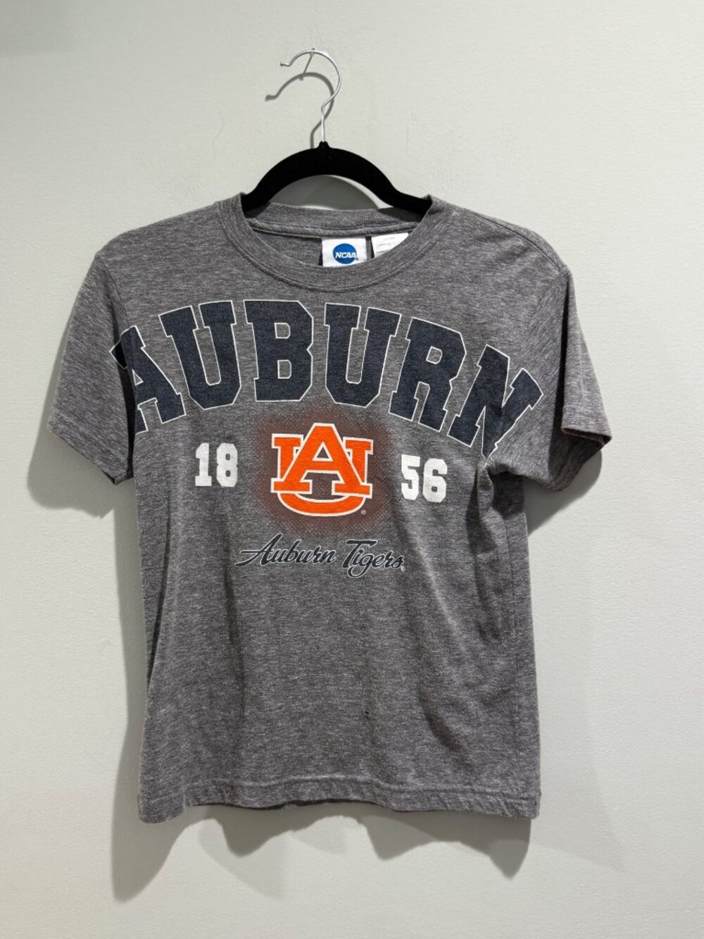 NCAA Kids Auburn Tigers T-Shirt - Youth M 8 / Fits Women’s XXS-XS (16" P2P)